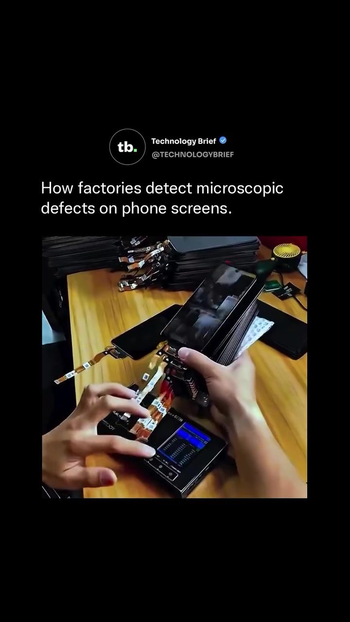 How Smartphones Detect Microscopic Screen Defects Before Assembly