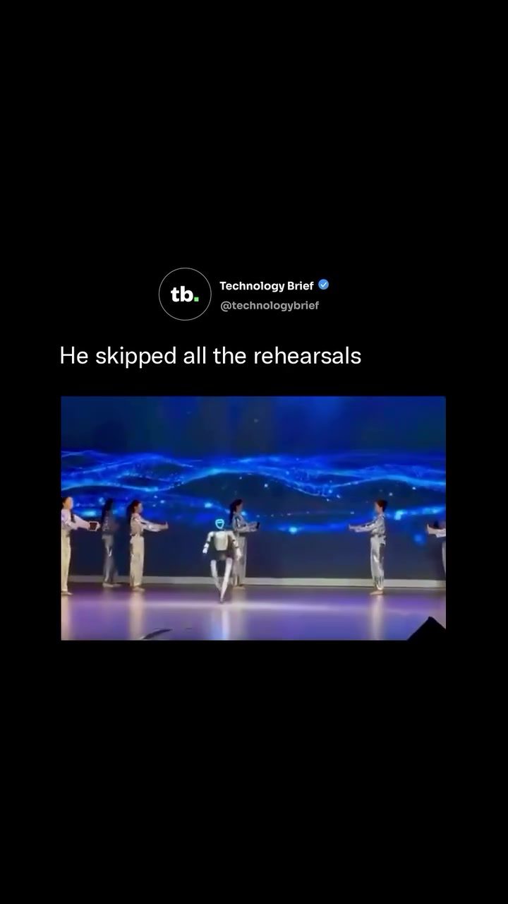 Unitree H1 Robots Dance with Humans at 2025 Spring Festival
