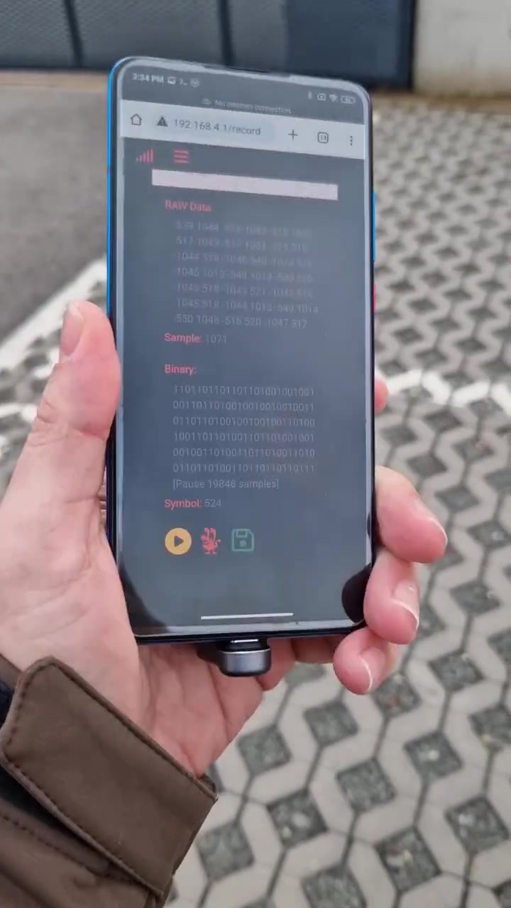 Explore the Evil Crow RF V2: A Portable RF Device for Flipper Zero