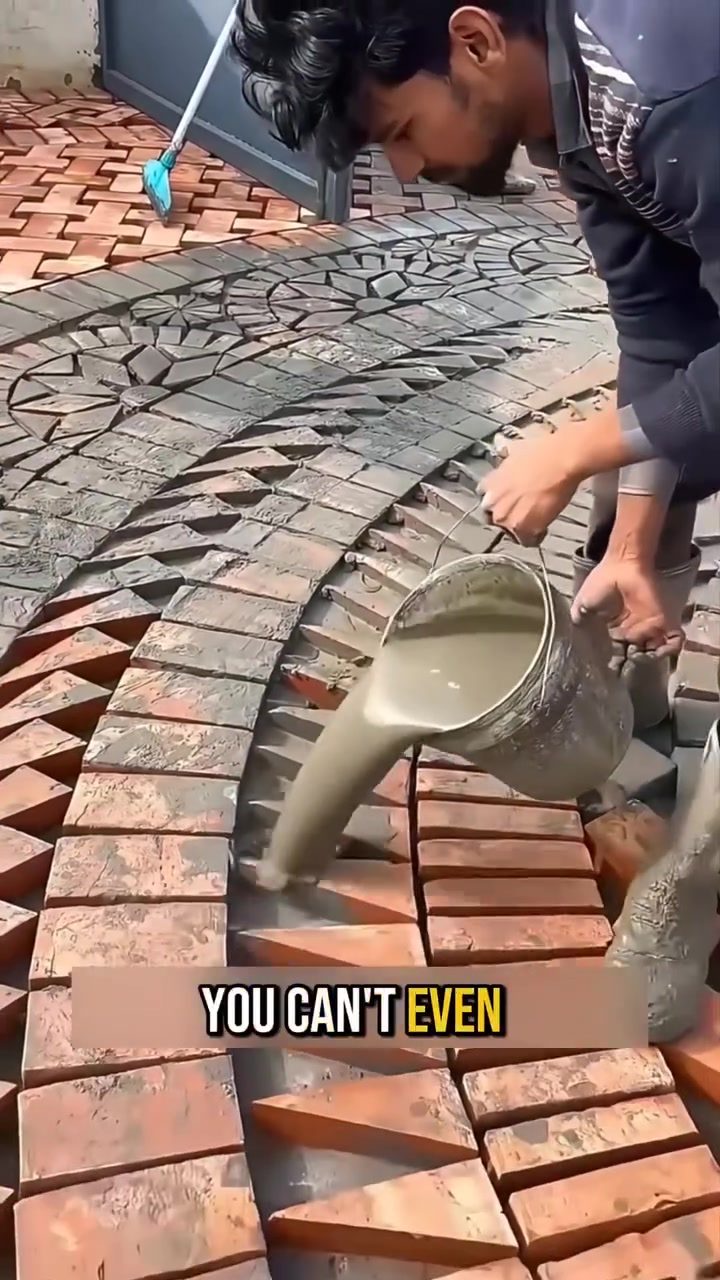 Pakiastan's Craft: Turning Broken Bricks into Luxury Floors