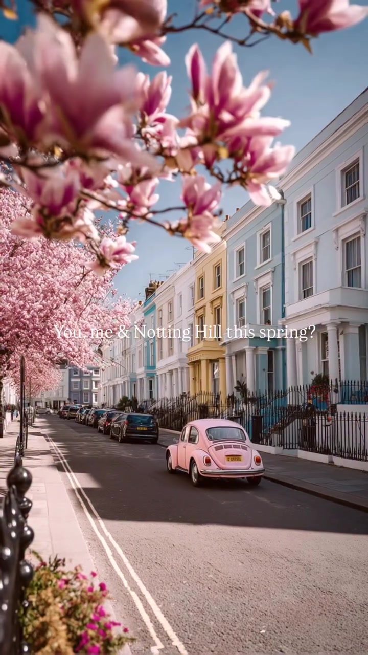 Spring in Notting Hill: A Charming Blend of Nature and Cozy Interiors