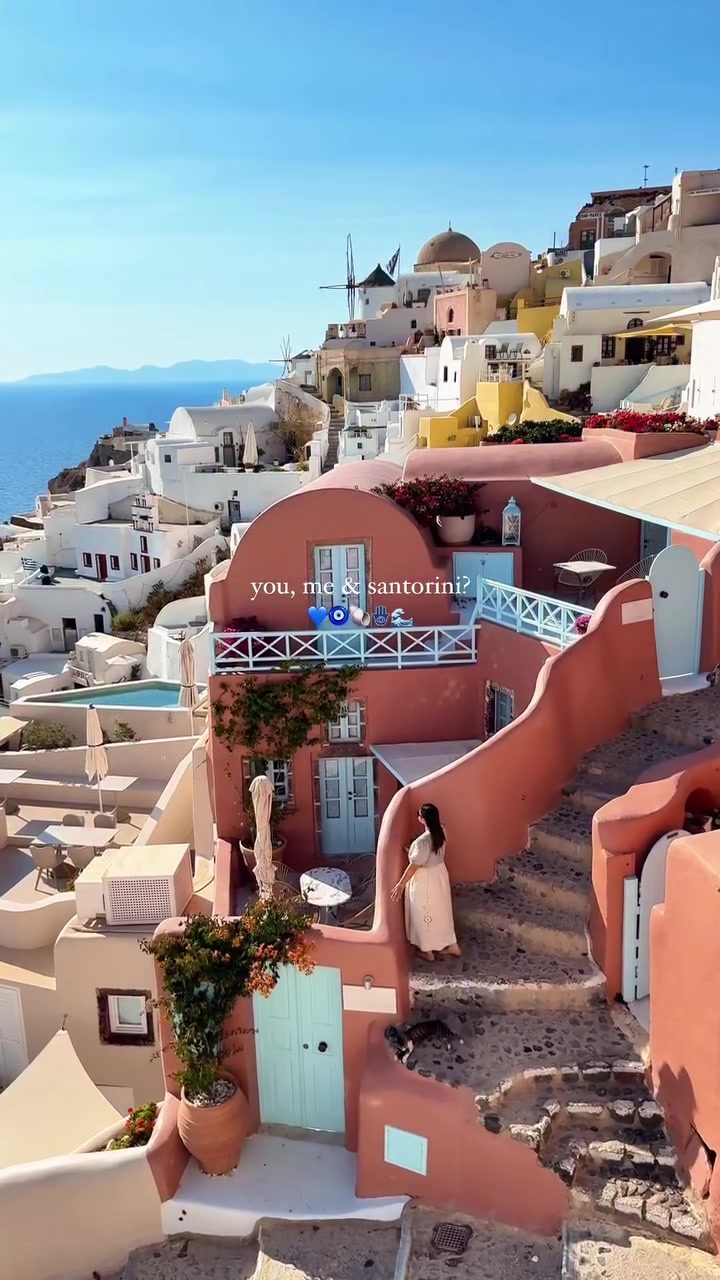 Uncovering Santorini's Hidden Gems and Iconic Charm