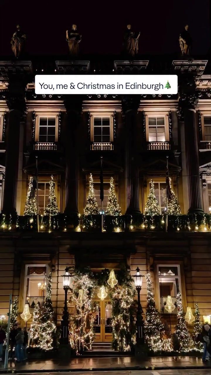 Experience Edinburgh's Christmas Market: Magic in Scotland
