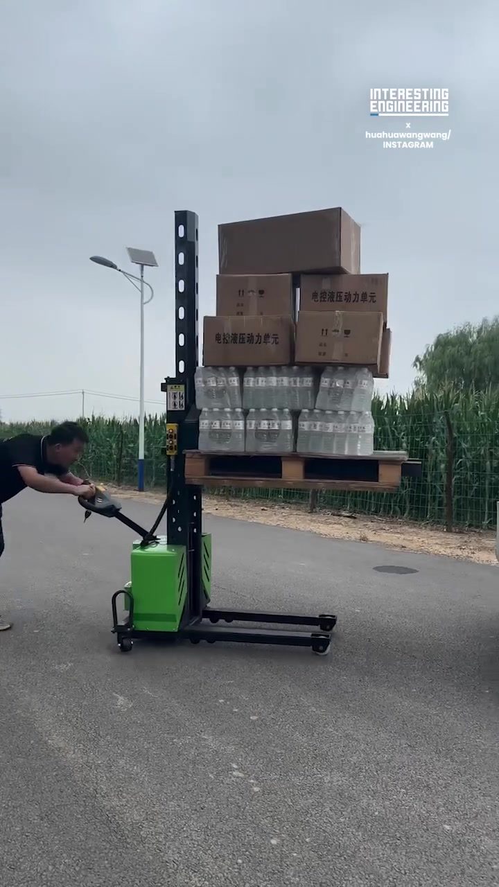 Electric Pallet Jacks: Transforming On-Site Material Handling