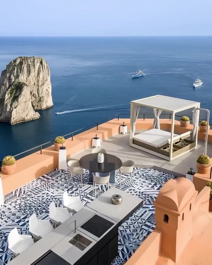 Luxury Mediterranean Rooftop Terrace Design Ideas