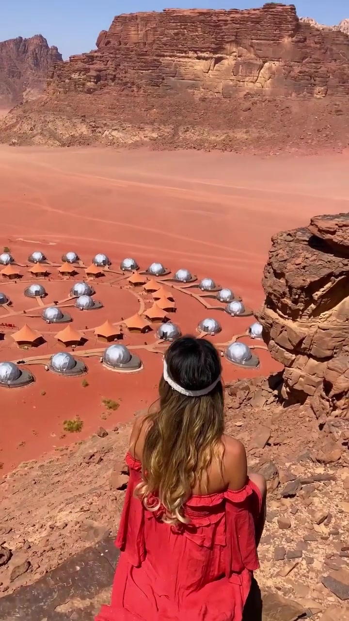 Wadi Rum Desert Glamping: Luxury in Jordan