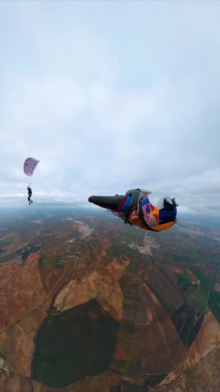 Skydiving in Seville: Red Bull Adventure
