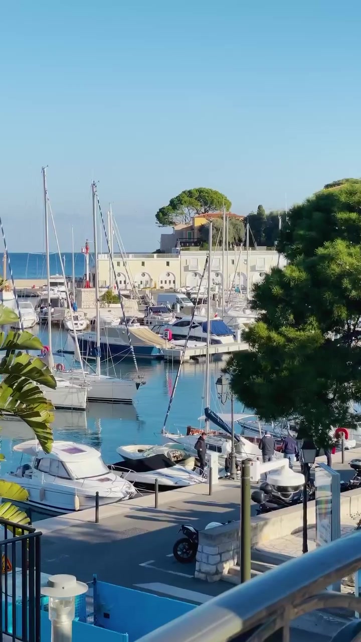 Coastal Cycling with Mediterranean Views