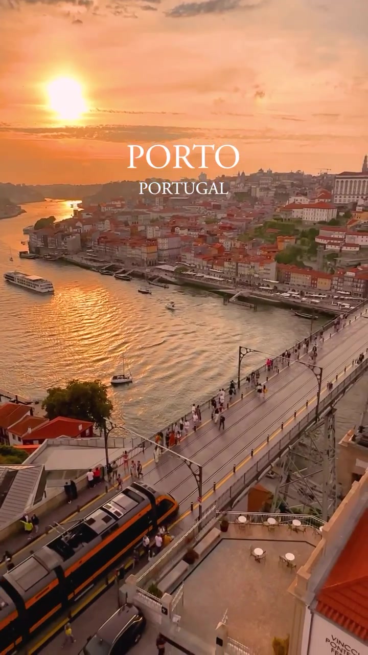 Porto Sunset Train View: Aerial Cityscape