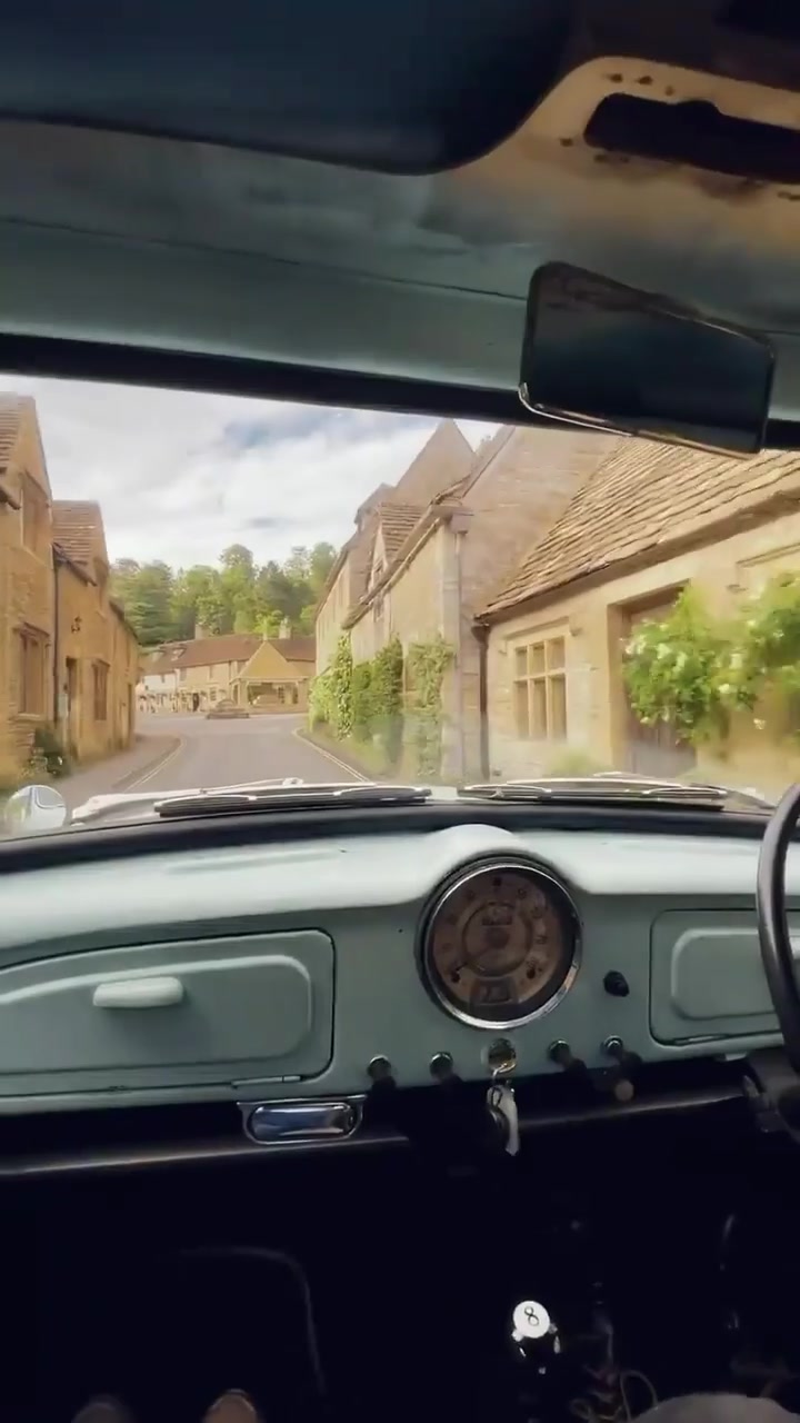 English Village Drive: Scenic Beauty and Stone Houses