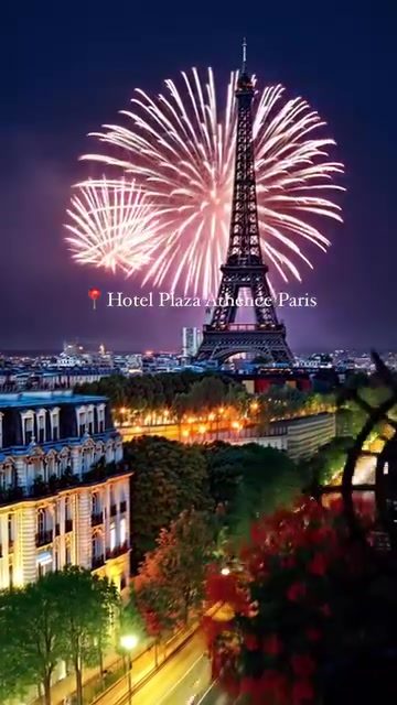 Witnessing Iconic Landmarks at Night