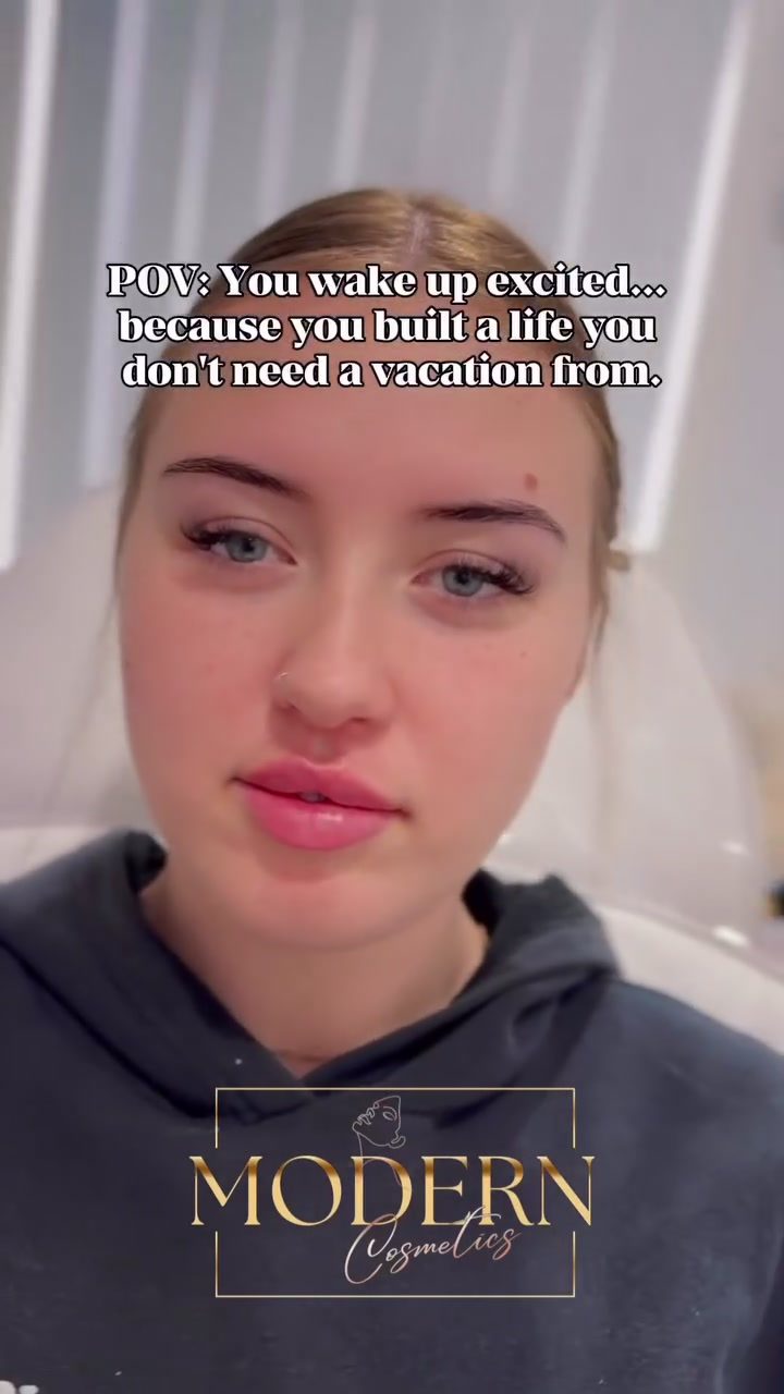 Personalized Skincare: Crafting Your Life with Modern Cosmetlcs