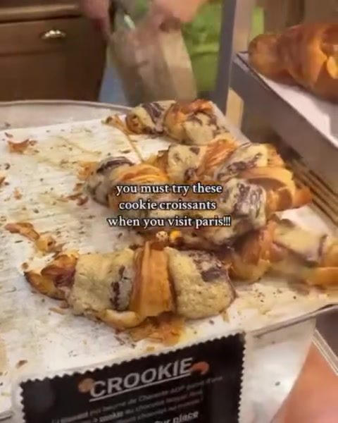 Must-try Cookie Croissants in Paris
