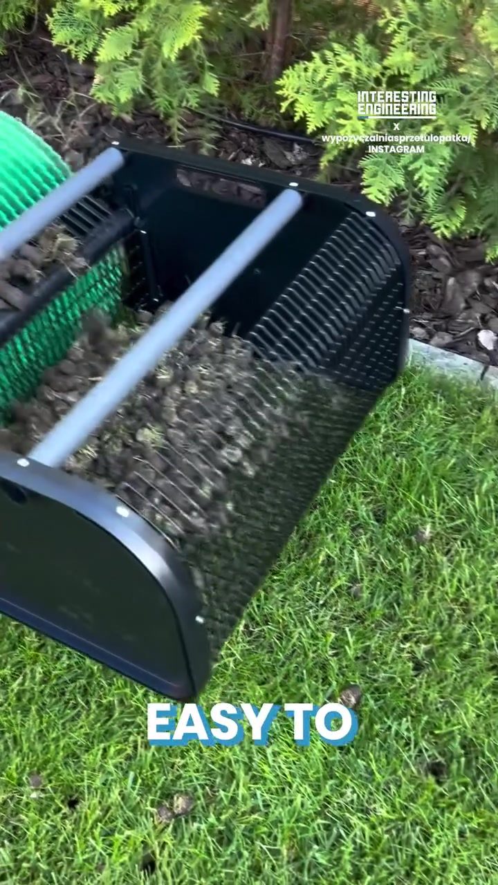 Efficiently Collect Fallen Fruits with This Leaf Blower Design