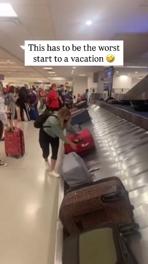 Travel Nightmare: How to Handle a Burst Suitcase at the Airport