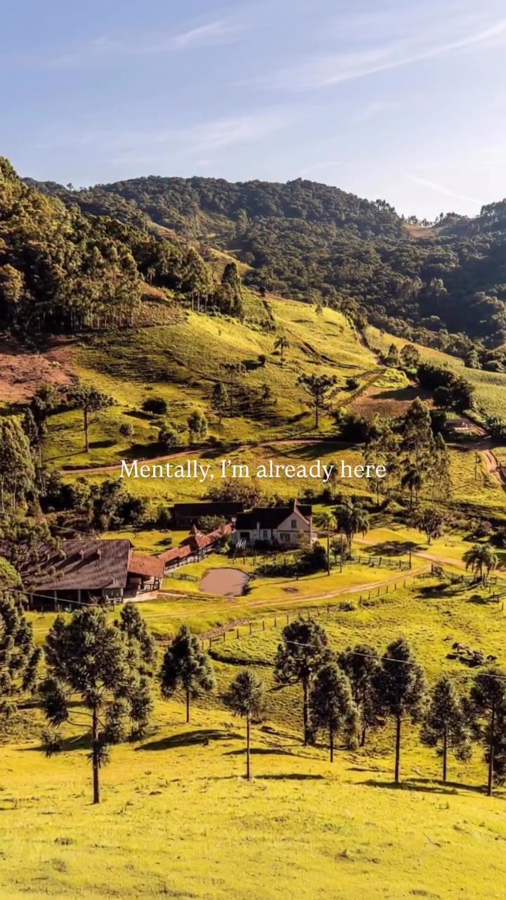 Discover Idyllic Mountain Escapes and Cozy Cabins