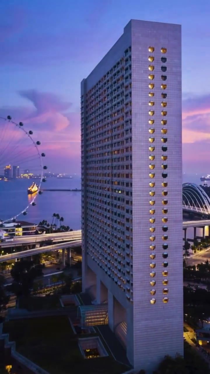 Indulge in Singapore's Luxury Hotel Views