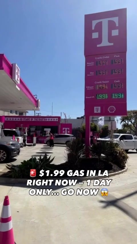 $1.99 Gas Deal: Los Angeles Shell Station