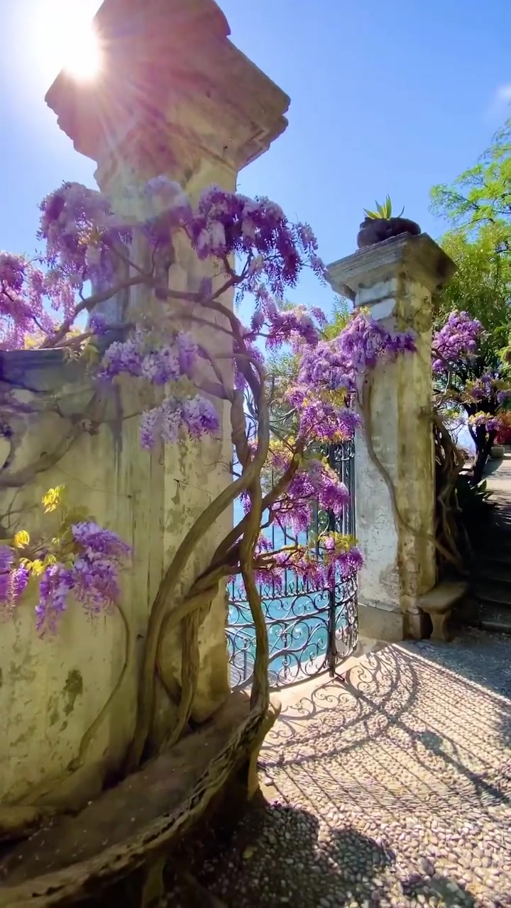 Hotel Villa Cipressi Garden Gate in Varenna Italy