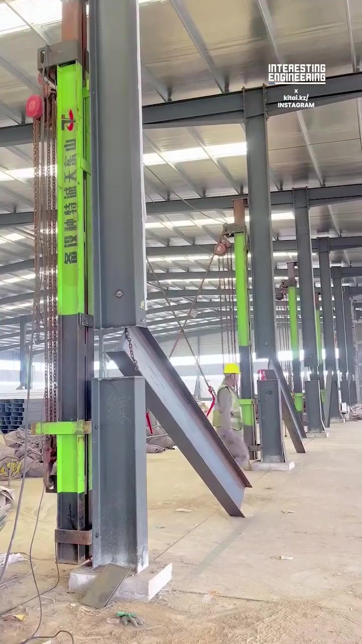 Efficient Steel Beam Techniques for Raising Building Roofs