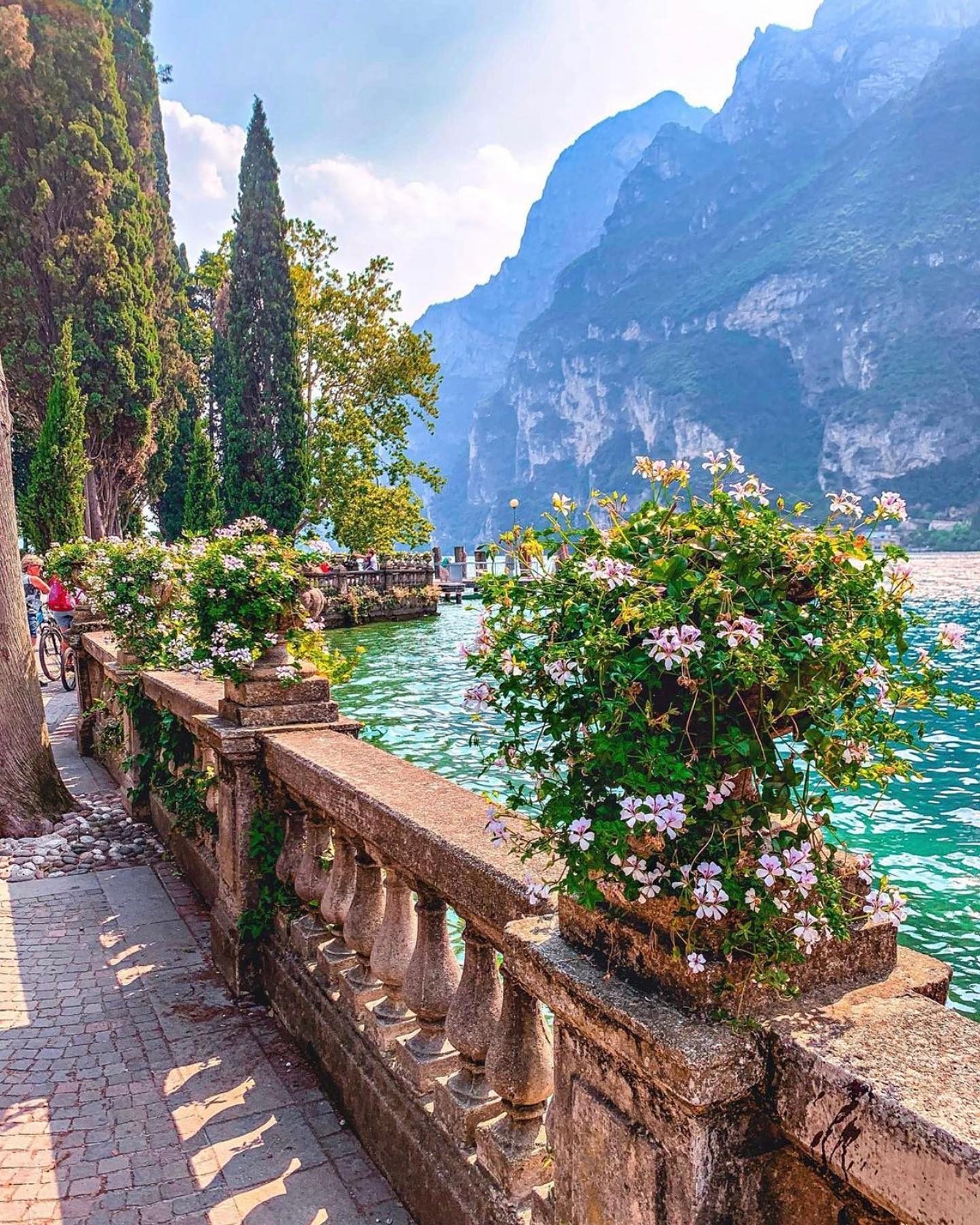 Discover Italy's Lakes, Villages, and Historic Alleys