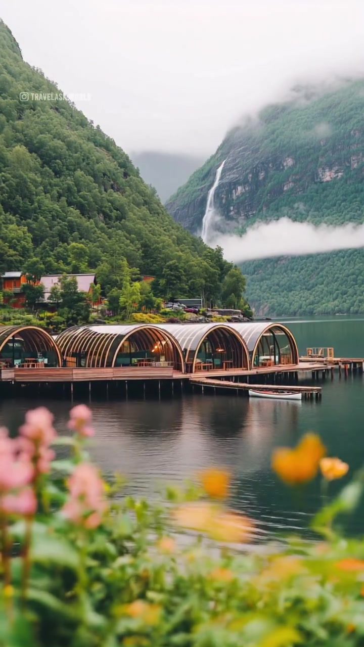 Exploring Luxurious Cabins in Norway's Fjords