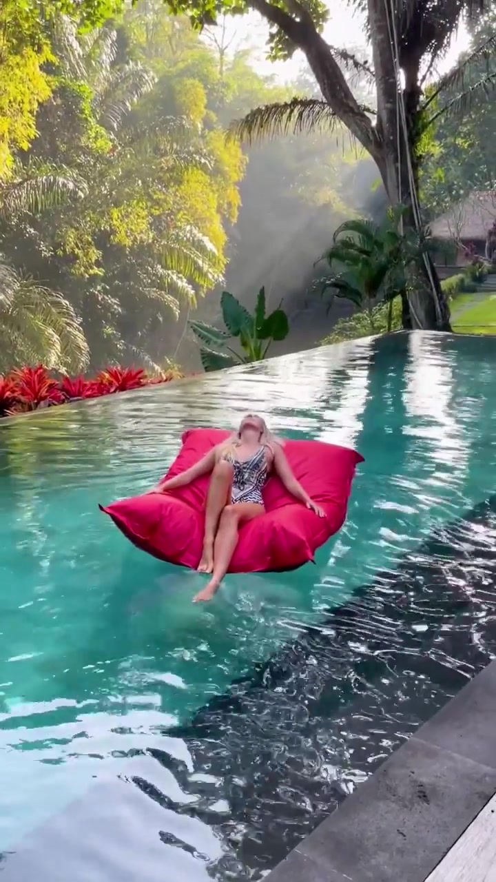 Tropical Pool Float Relaxation