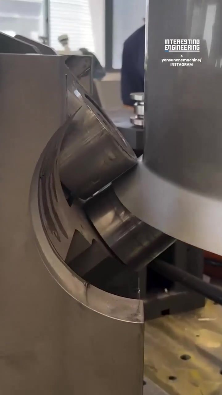 CNC Machine: Mastering Metal Edge Flanging with Precision