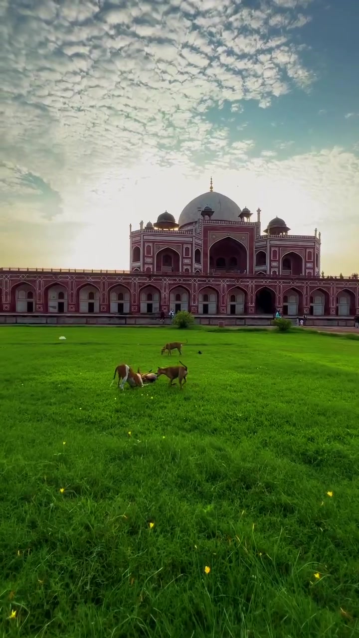 Humayun's Tomb Sunset: Delhi's Architectural Beauty
