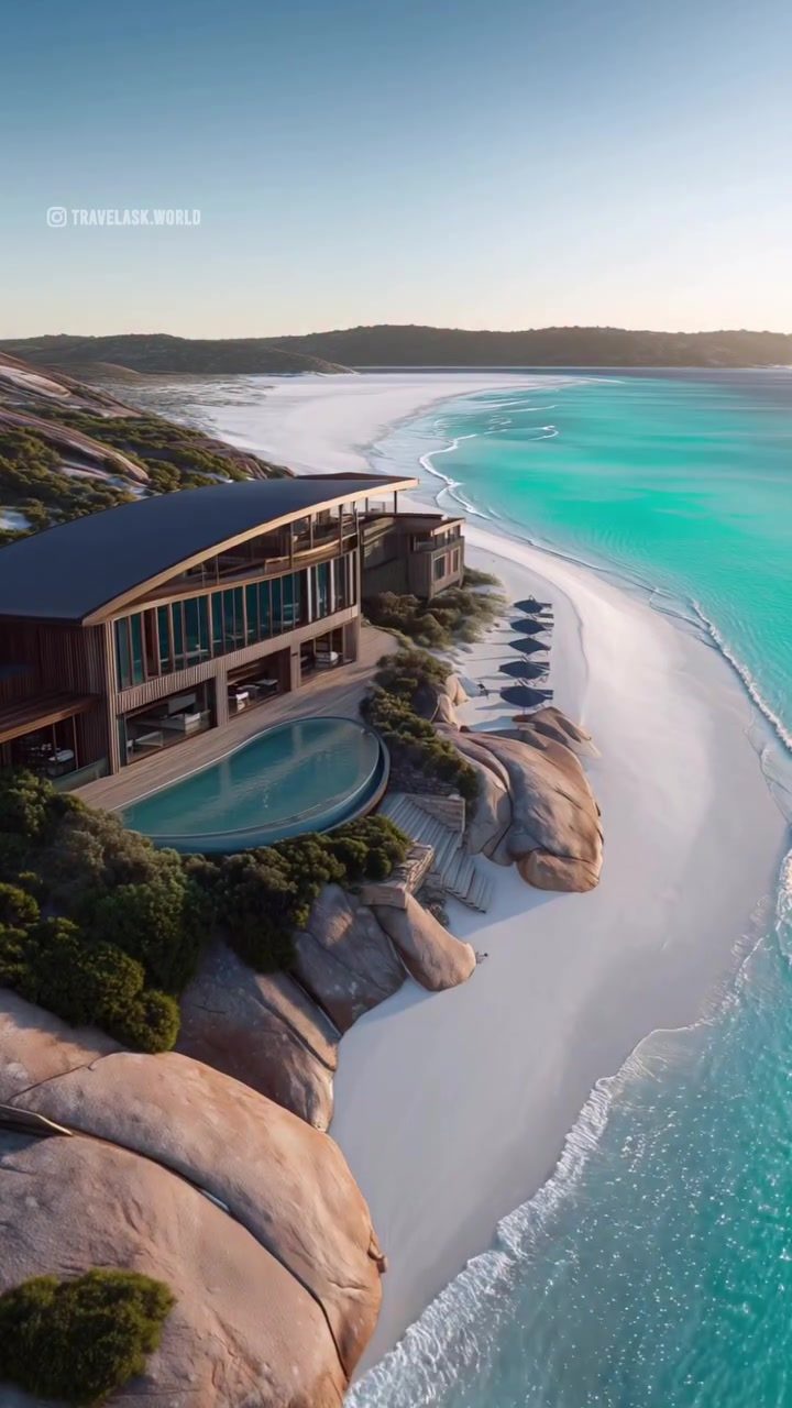 Explore the Allure of Luxury Beachfront Villas