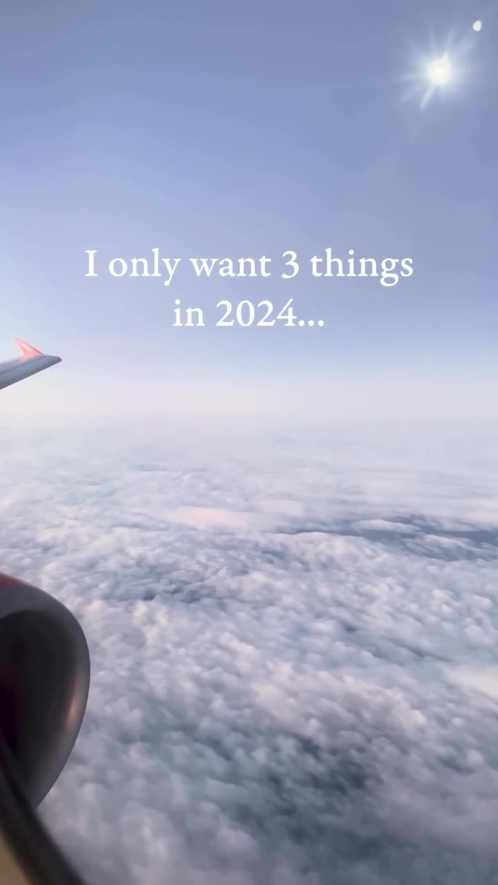 Travel Wishes for 2024: Flights, Money, and Sunsets