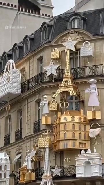 Dior's Parisian Window Display: A Showcase of Luxury and Elegance