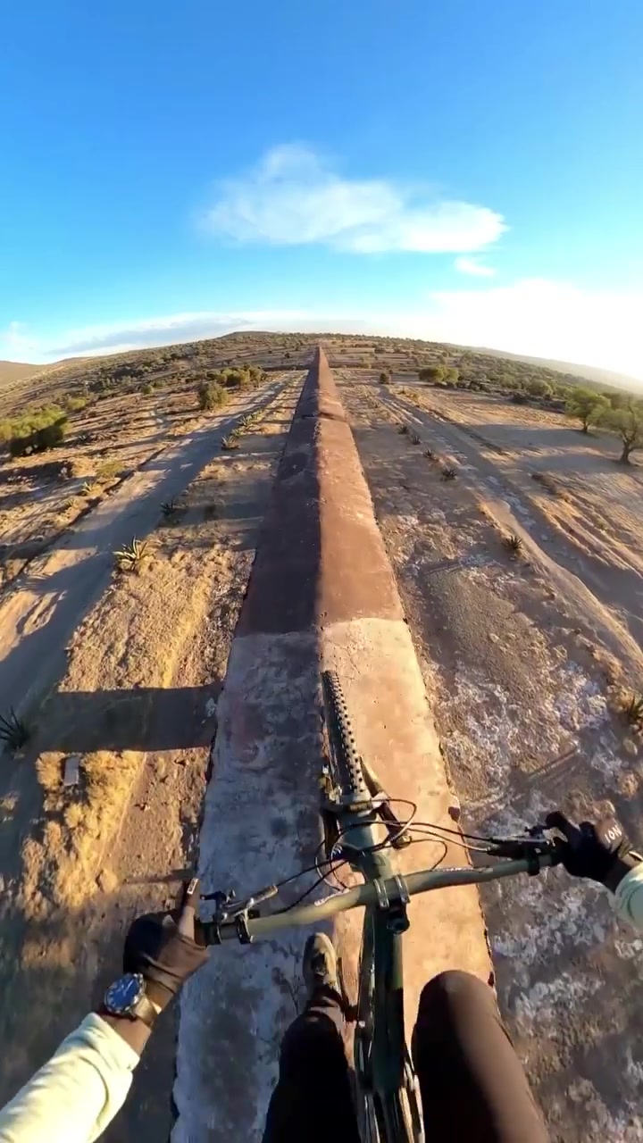 Mountain Biking: First-Person Trail Experience