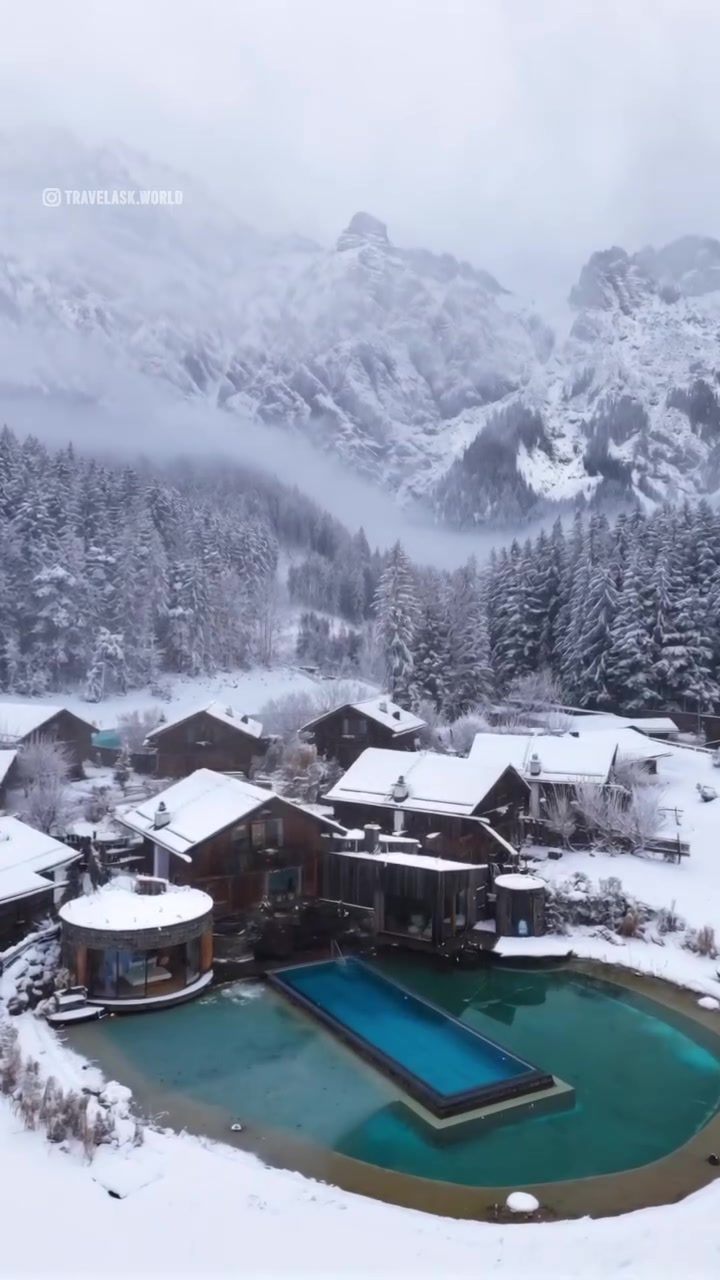 Discover the Magic of Luxury Mountain Chalets