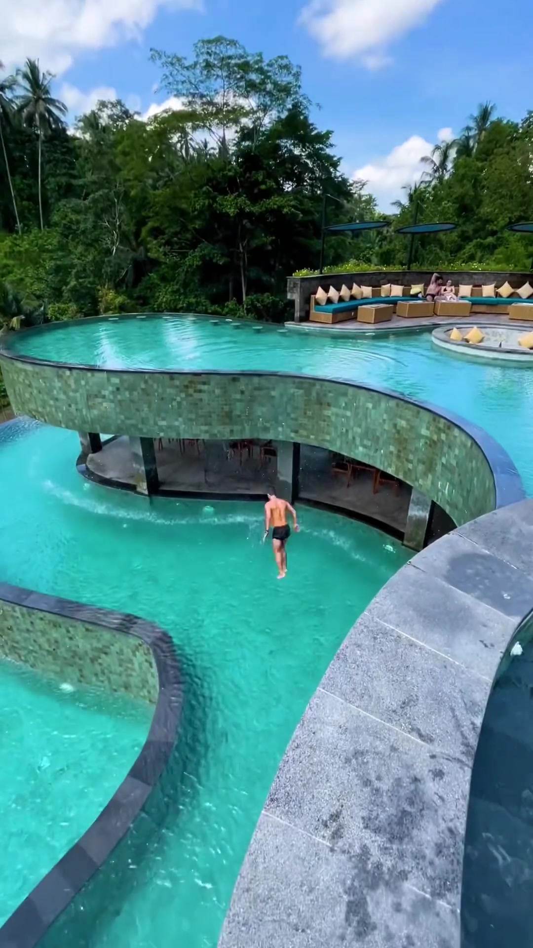 Alas Harum Bali: Infinity Pool Resort in Ubud