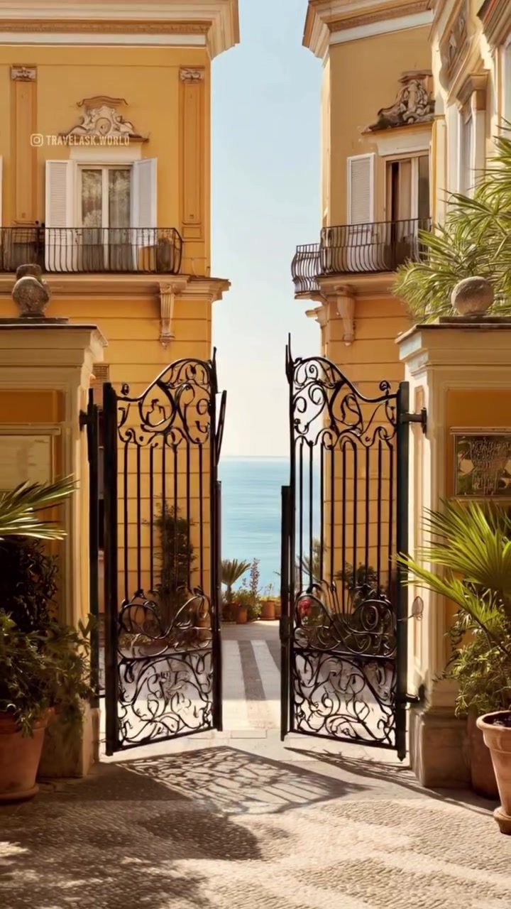Explore Mediterranean Magic: Italian Coastal Architecture