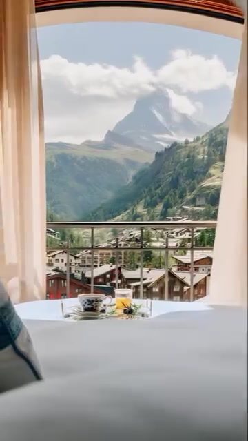 Discover the Majestic Swiss Alps: Matterhorn Views & Luxury