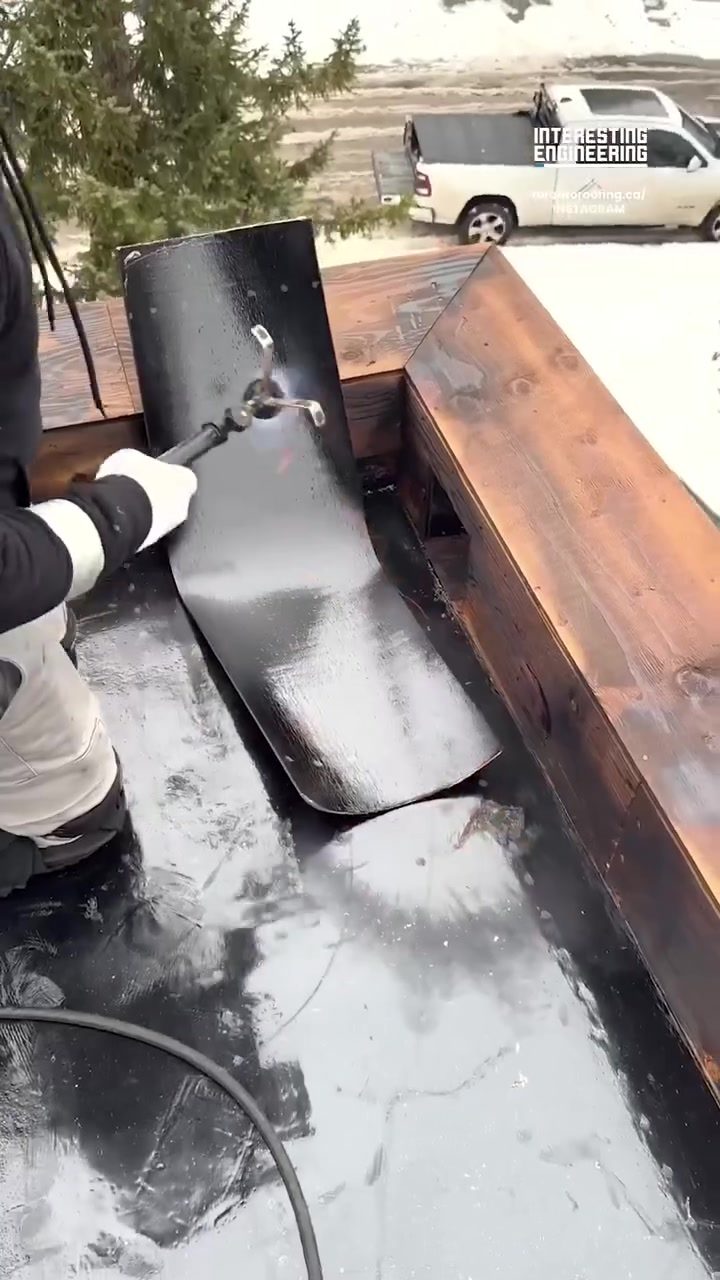 How to Apply Roofing Sealant for Effective Waterproofing