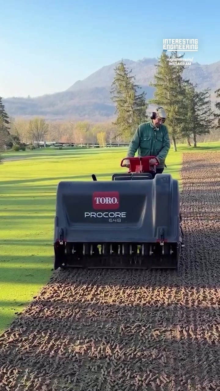 Toro Procore 64B Turbo Aerator: Boosting Golf Course Greens