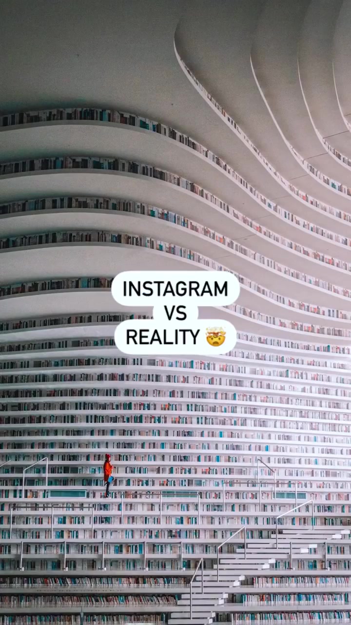 Tianjin Binhai Library: Instagram vs.