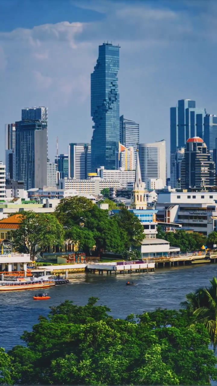 Discover Conrad Bangkok's Urban Resort Oasis