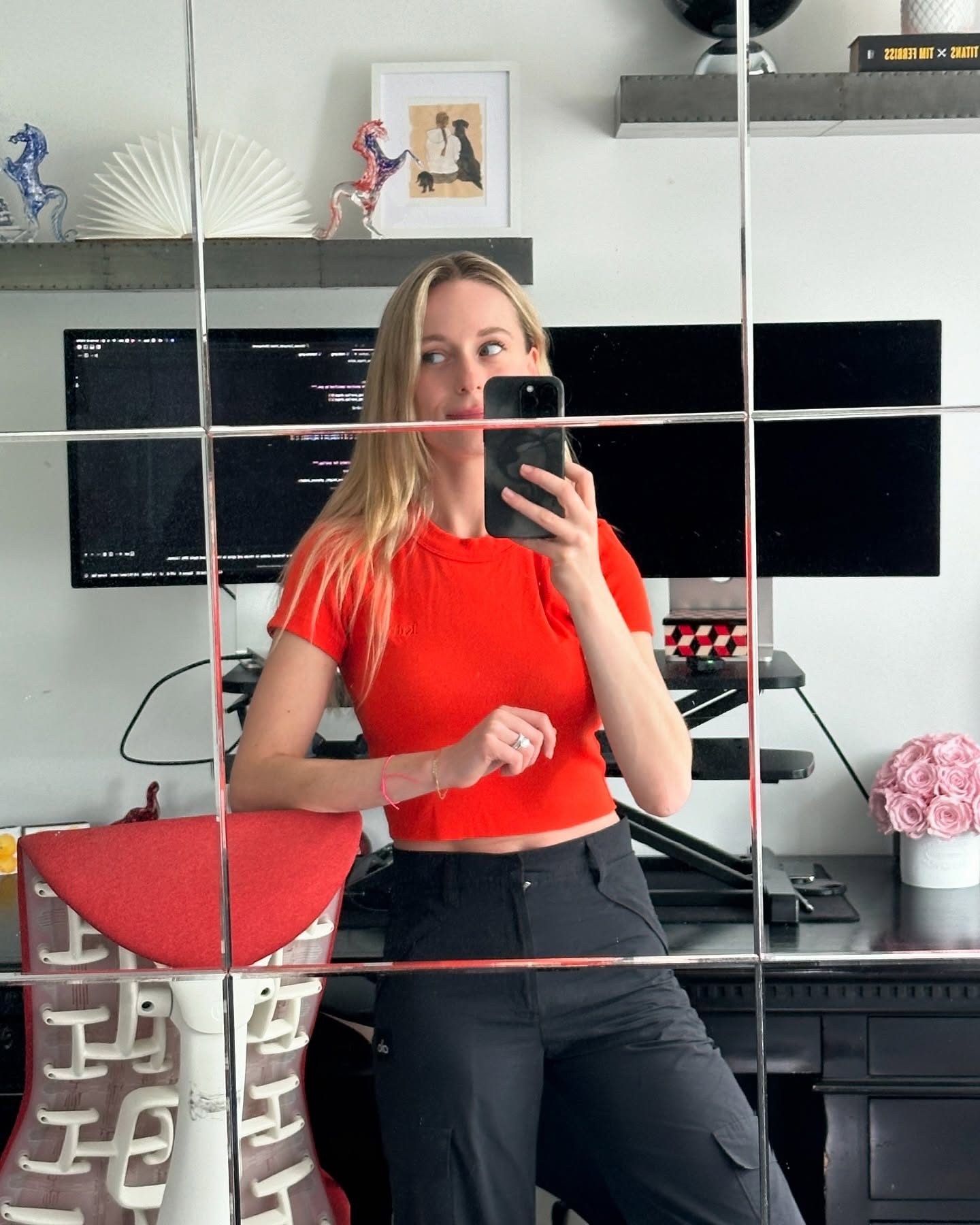 Traveling Through Selfies and Scenes