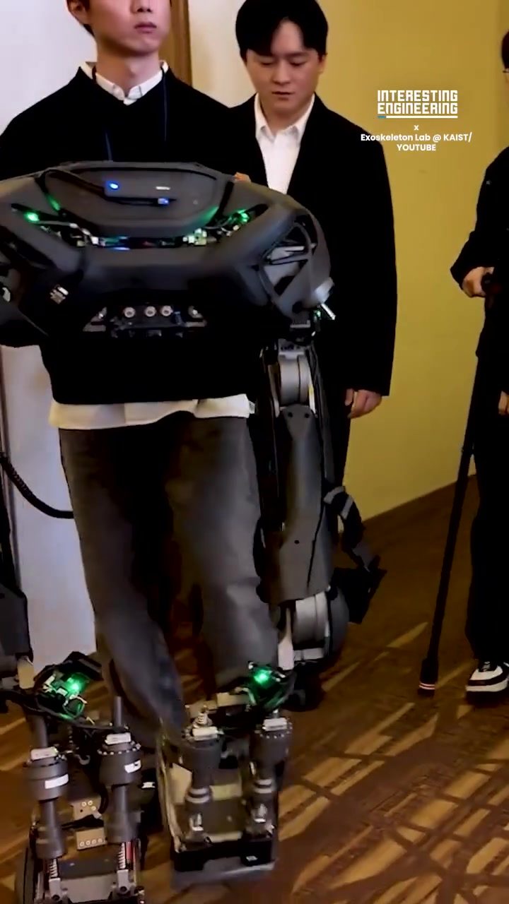 KAIST's Walk-On Suit F1 Revolutionizes Mobility for Paraplegics