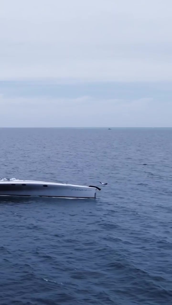 Luxury Yacht Experience: Ocean Adventure