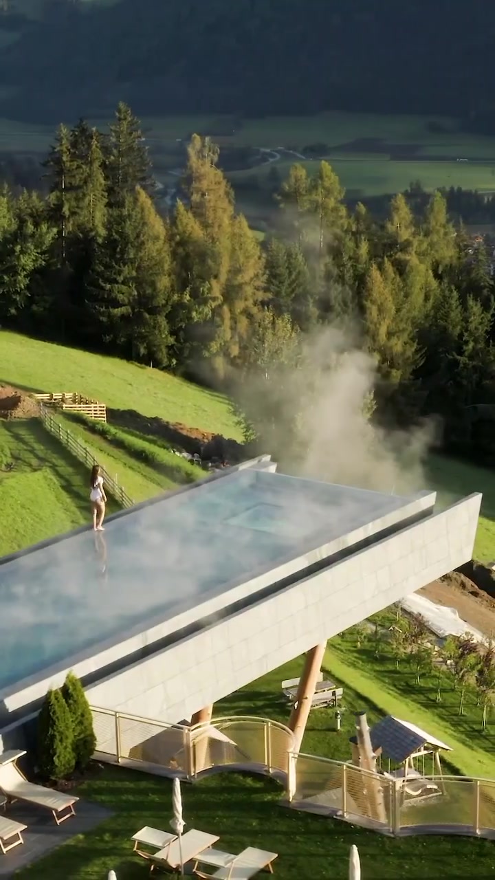Luxury Spa Resort Infinity Pool Design