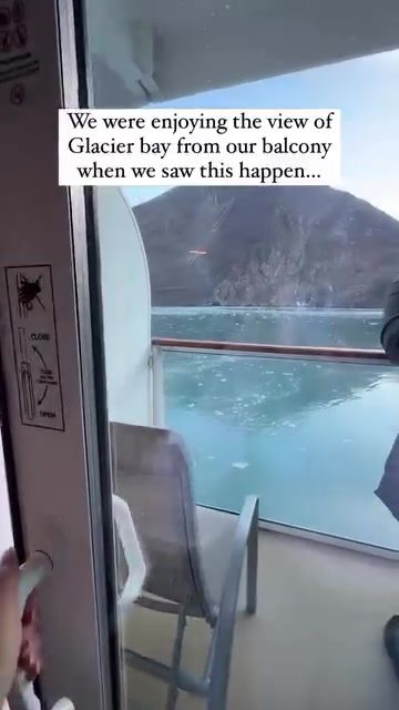Glacier Bay Cruise: Witnessing Icebergs