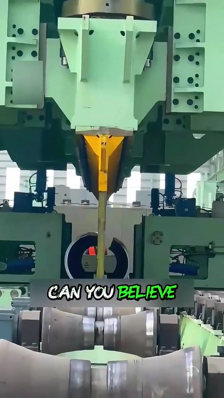 How a 10,000-Ton Hydraulic Press Bends 40mm Steel