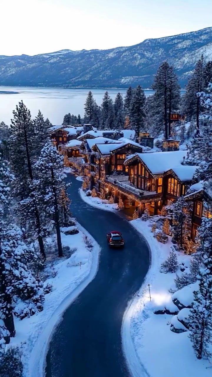Exploring Elegant Luxury Homes in Winter Mountain Scenery