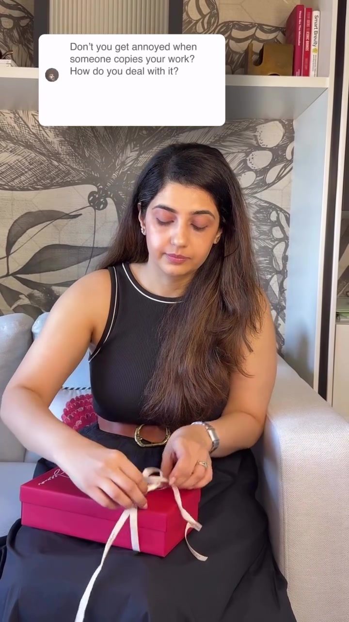 **How to Design Original Branding: Coralbyseema's Unboxing**