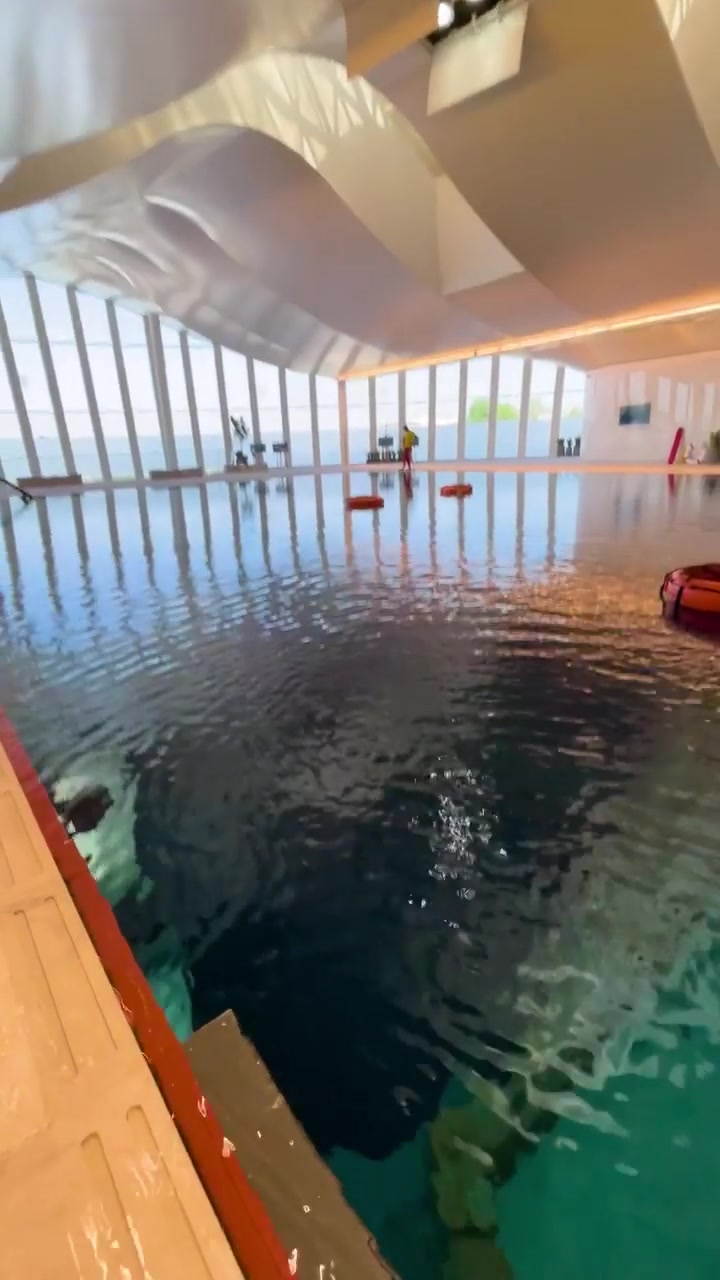 Deep Dive Dubai: World's Deepest Swimming Pool